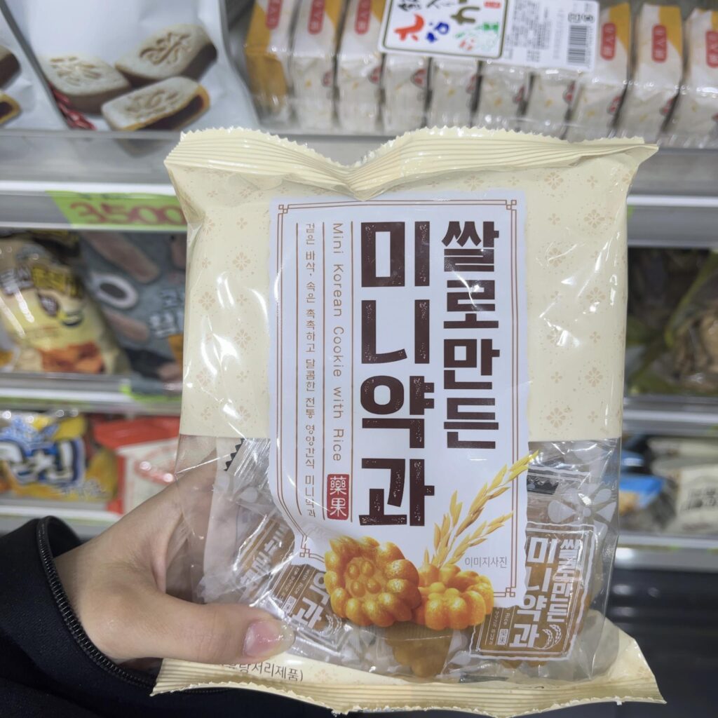 韓国のお菓子のお土産：ミニヤッカ（薬果）