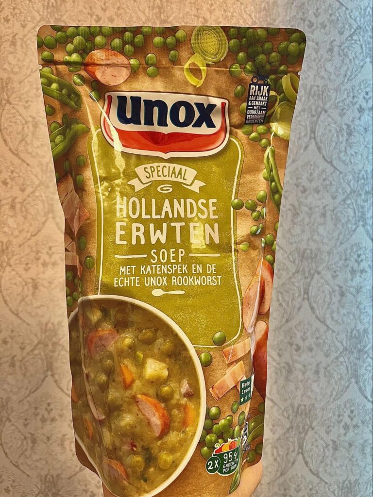 オランダの伝統料理：Erwtensoep (エルテンスープ)／スーパーでの販売