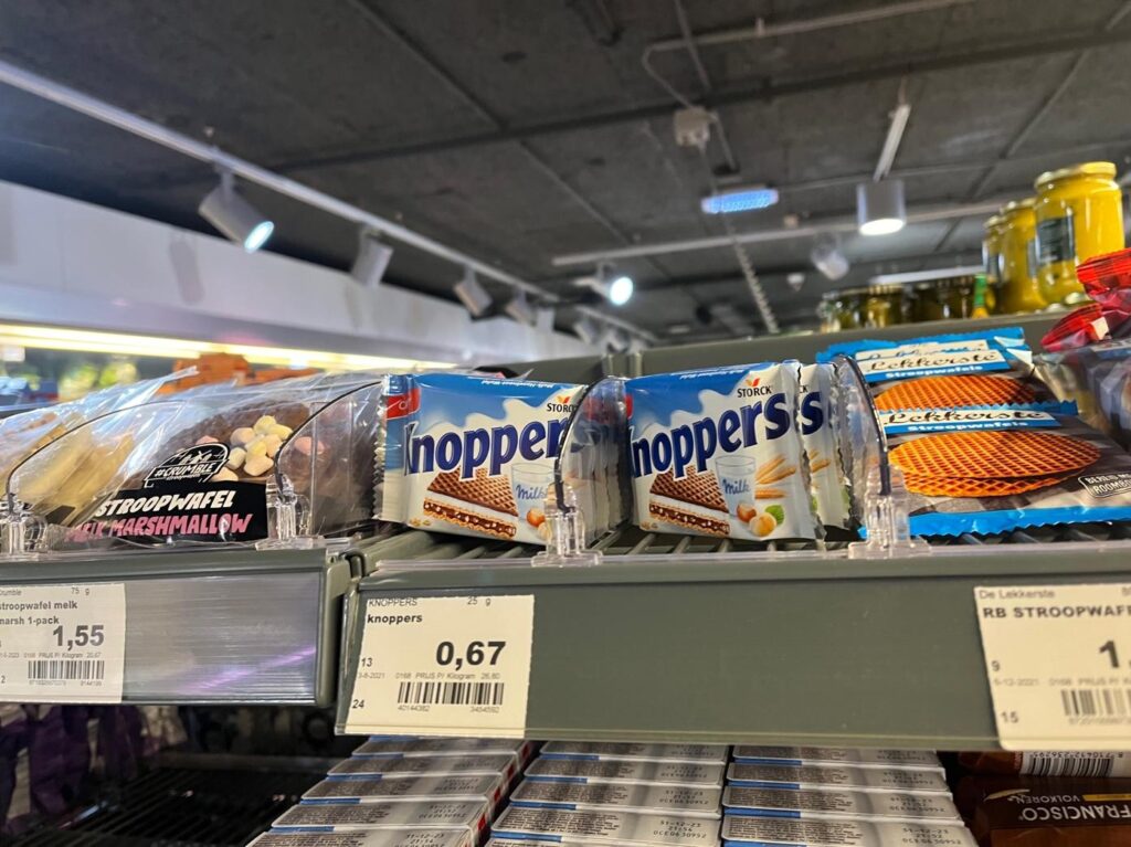 ドイツのお菓子メーカーのチョコレート：Knoppers (キノッポ)
