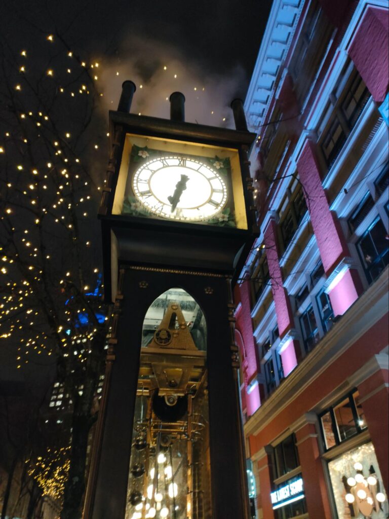 バンクーバーの街並み：ガスタウンの蒸気時計