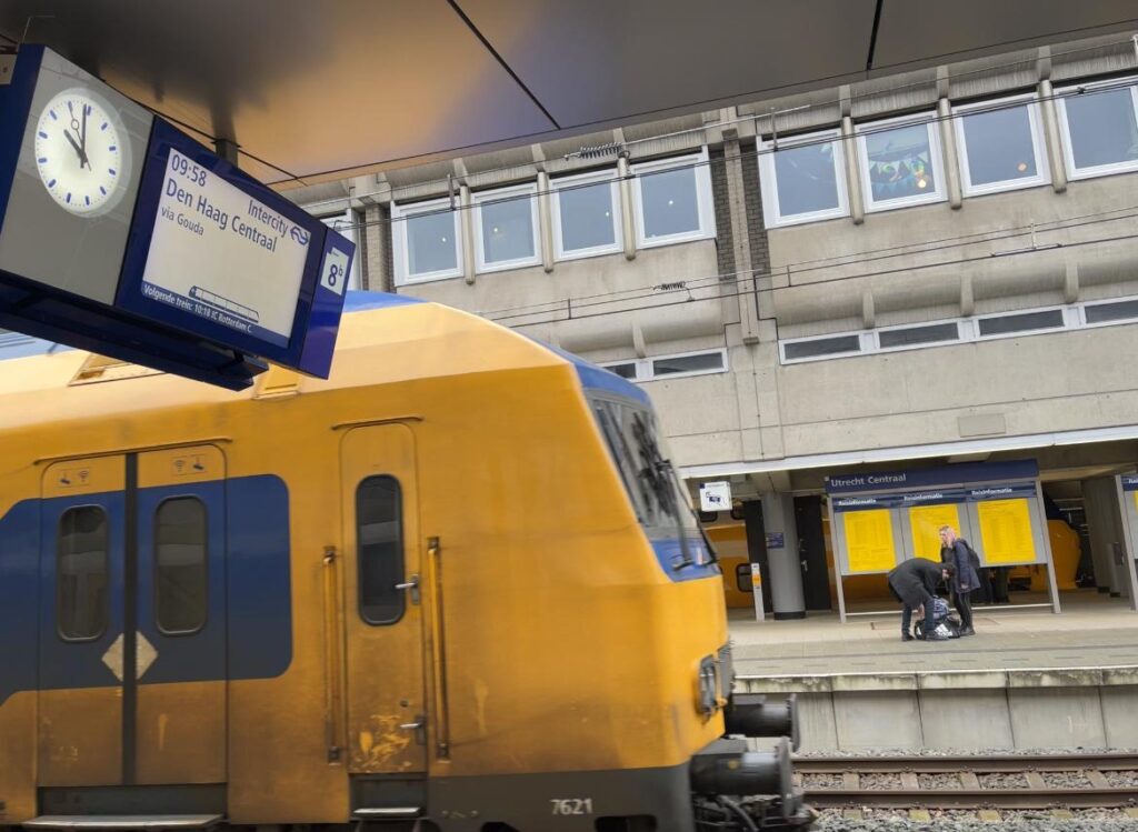オランダの交通機関：電車