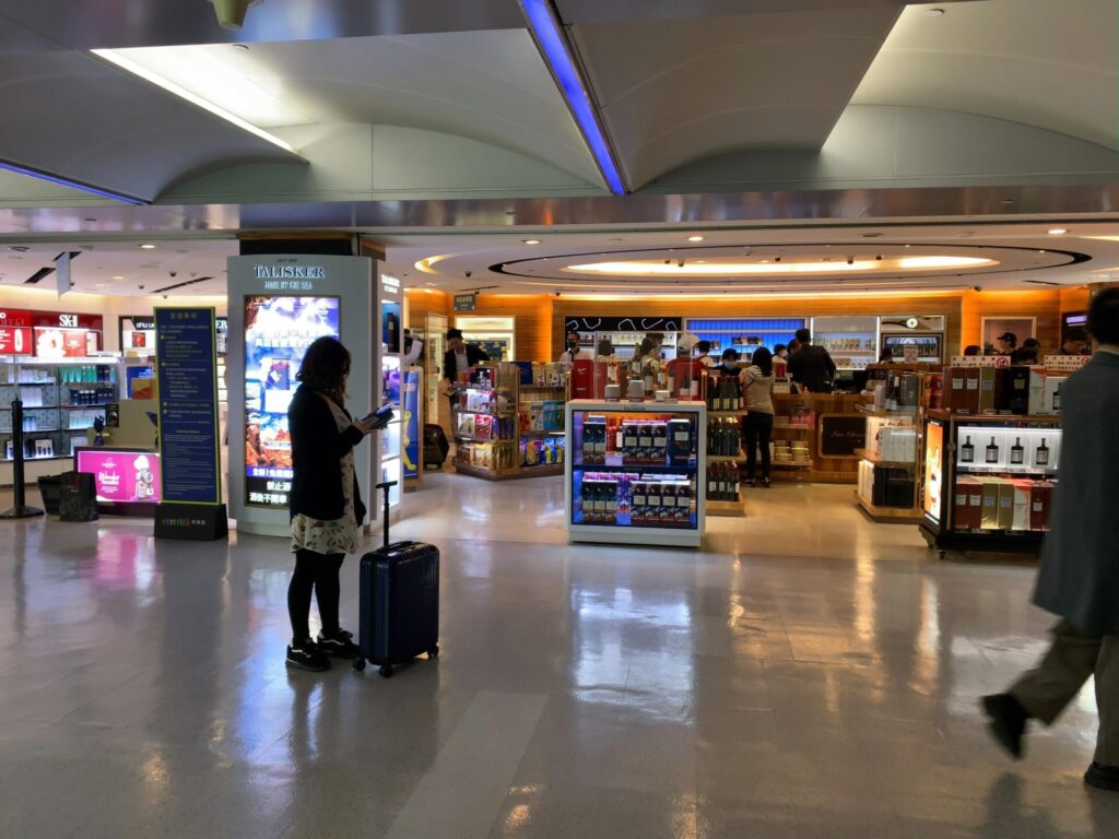 桃園空港ターミナル1・入国前の免税店