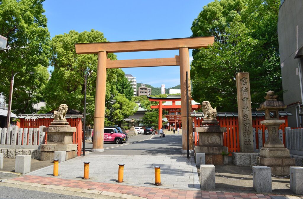 神戸・三宮　生田神社の鳥居