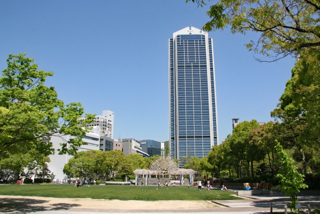神戸市役所（東遊園地からの景色）