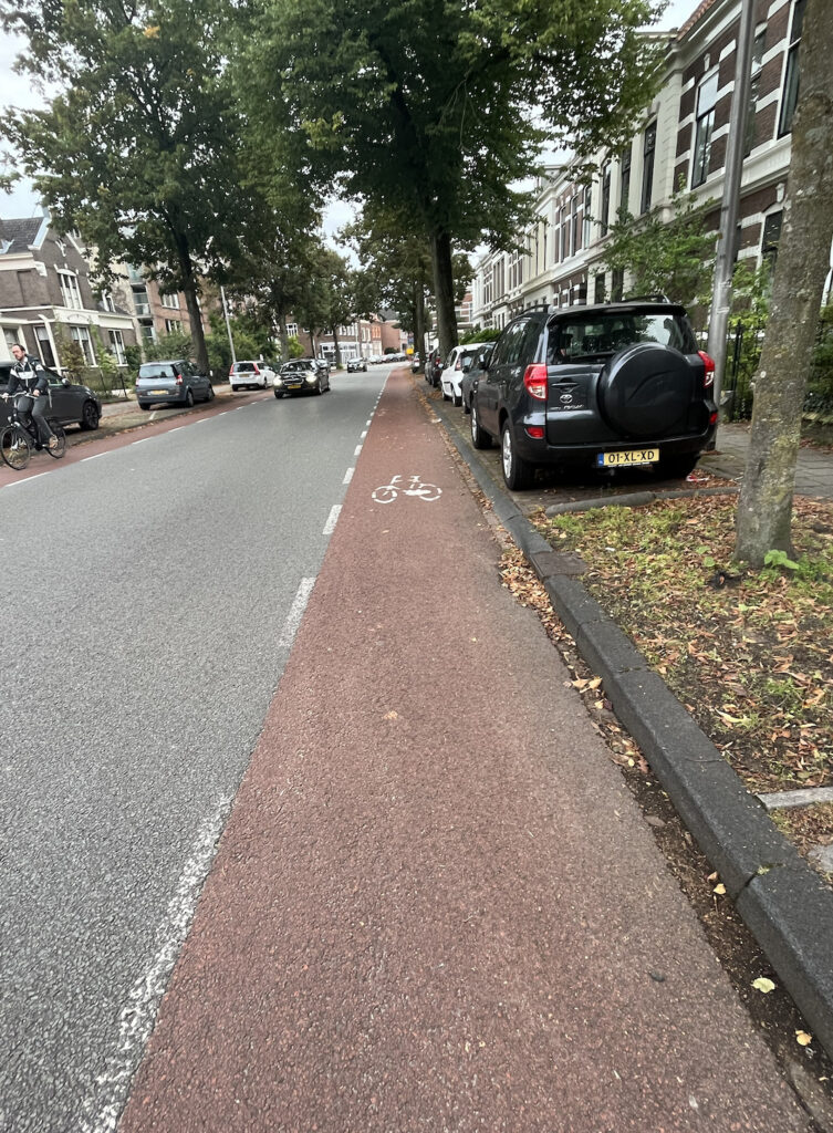 オランダの自転車専用道路