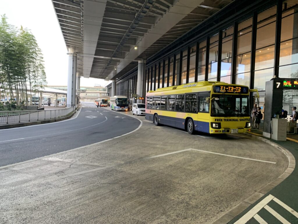 Free shuttle bus at Narita airport