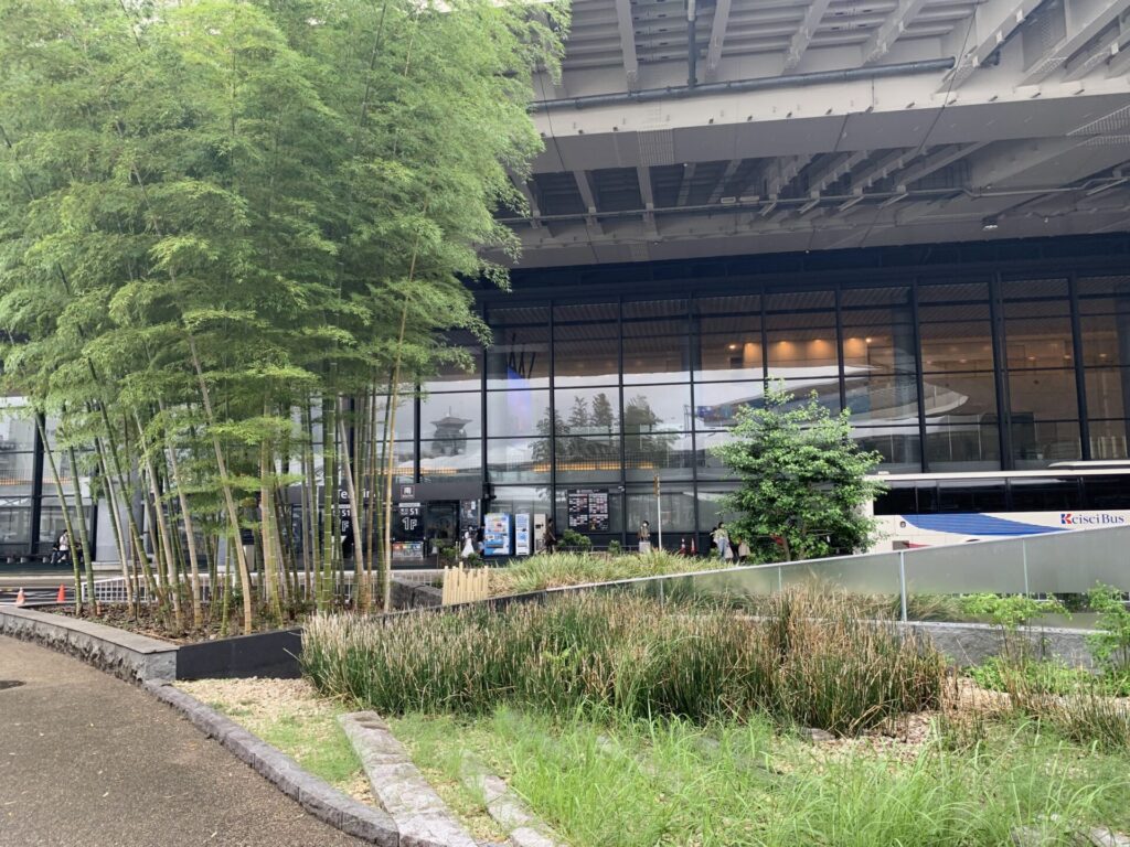 Narita airport terminal 1 : Lotus Japanese Garden and small bamboo forest