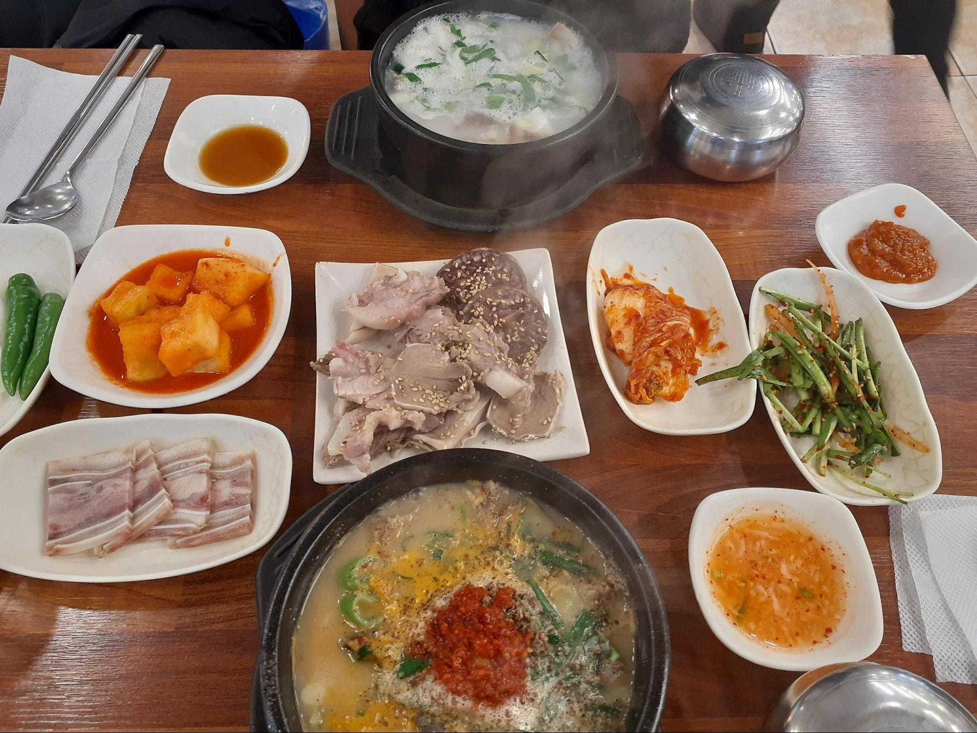 ソウル・永登浦伝統市場の定食