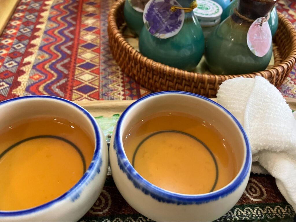 ダナンのマッサージ店、Herbal Spaで出てきたお茶
