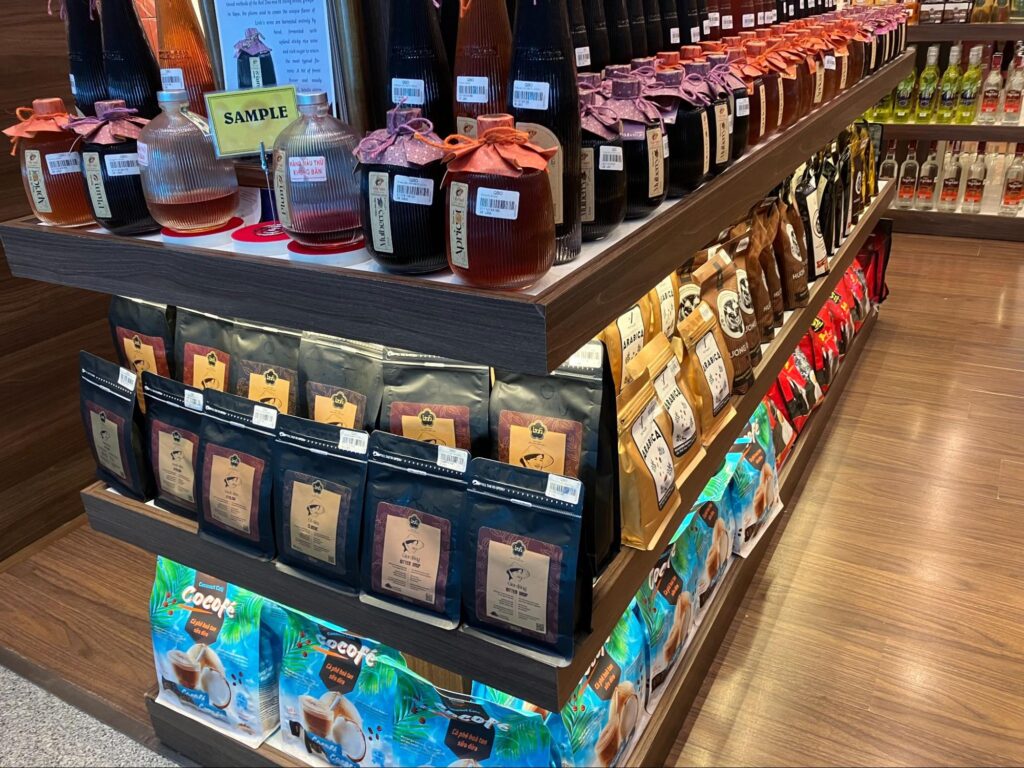 ダナン空港の免税店とお土産品