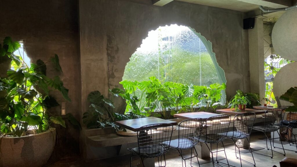 タオディエンエリア周辺のおしゃれカフェ