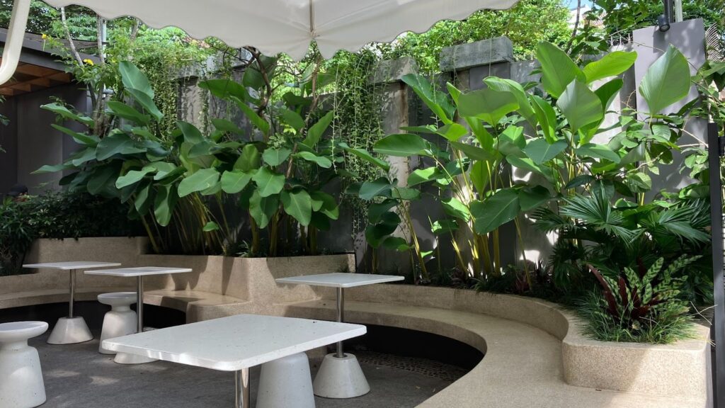 スタイリッシュでおしゃれ！Cafe Slow Thao Dian