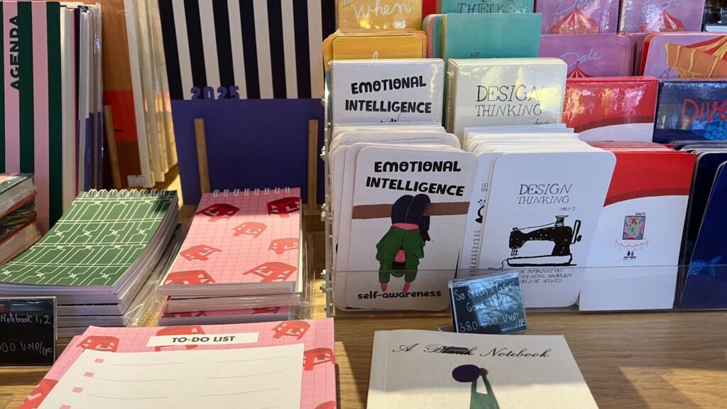 タオディエン In The Mood Saigonの雑貨品