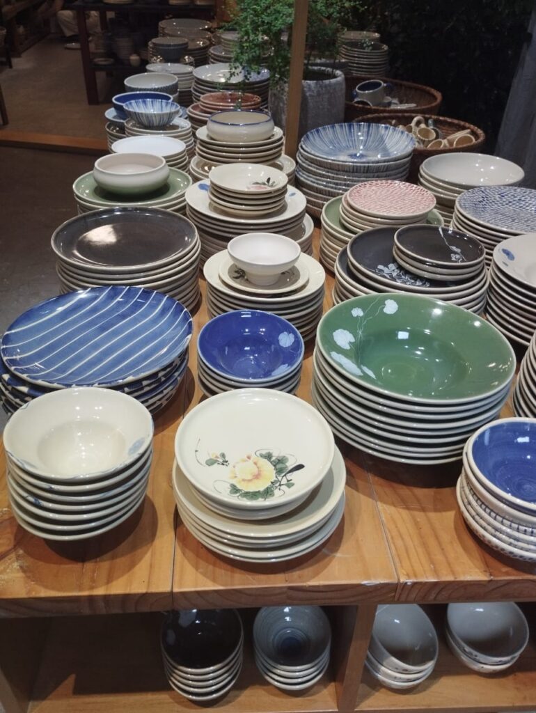 Tuhu Ceramicsの食器類