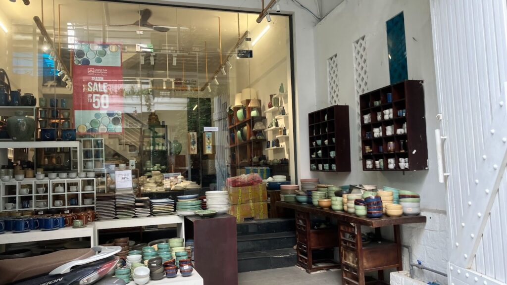 タオディエン DONG GIA ENTERPRISE CERAMICS & DÉCO OBJECTS