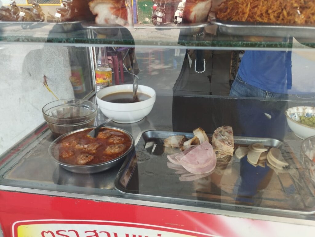 ベトナム・ホーチミンの屋台