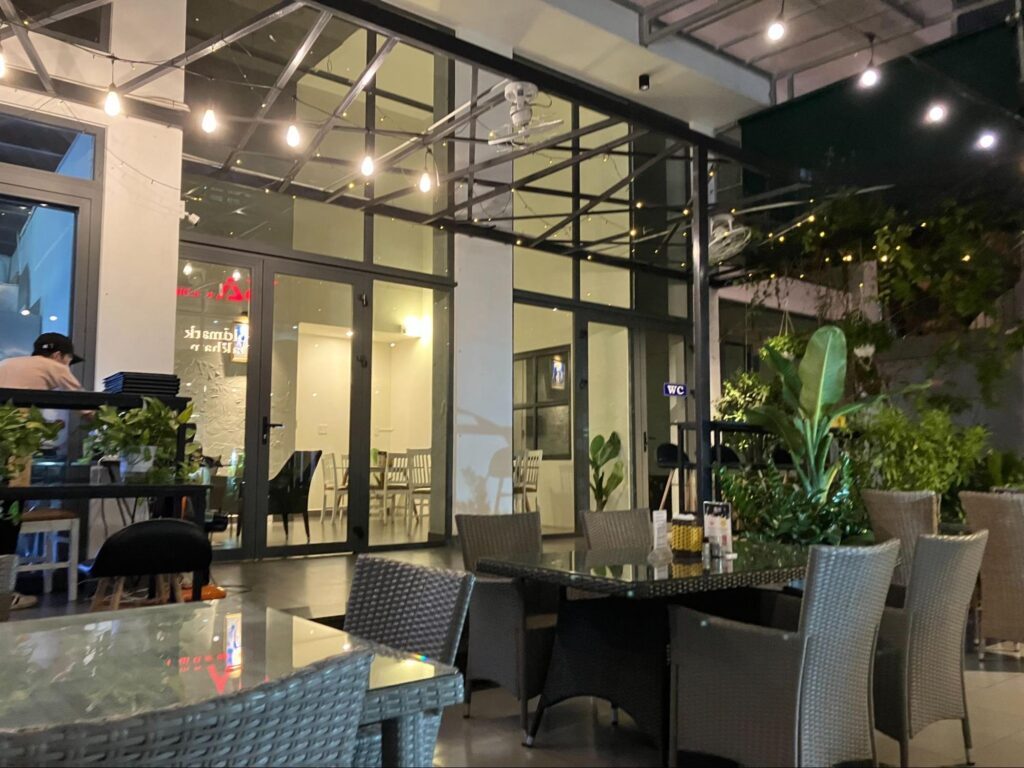 【メキシコ・イタリア料理店】Simple Place