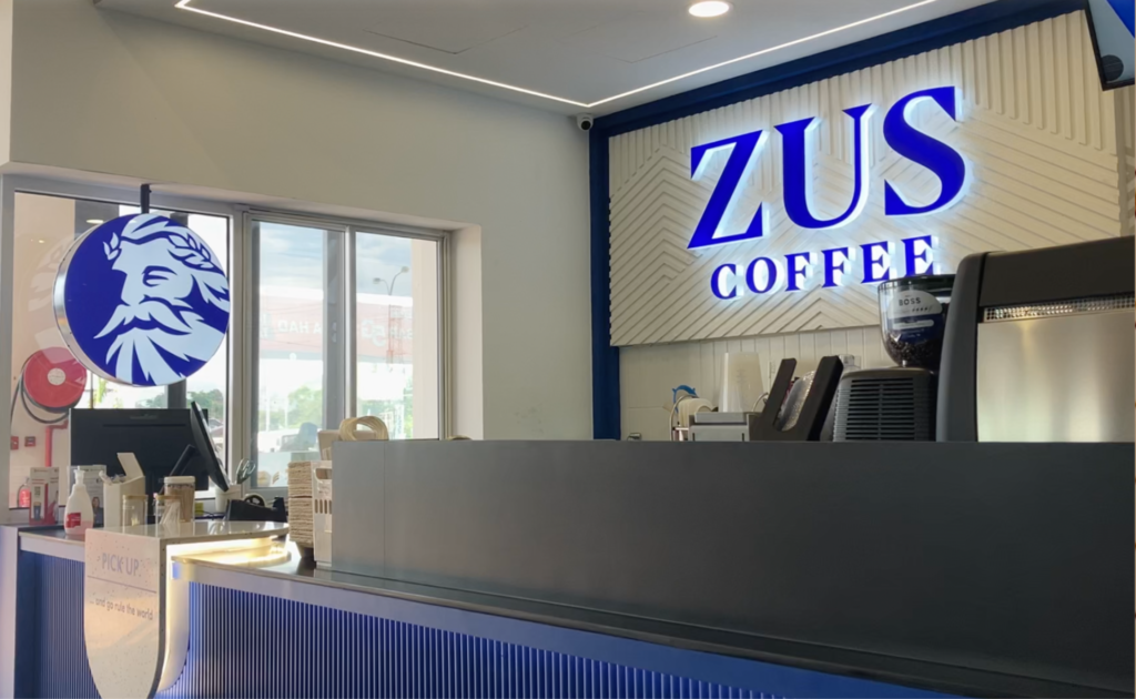 マレーシア Zus Coffeeのカウンター