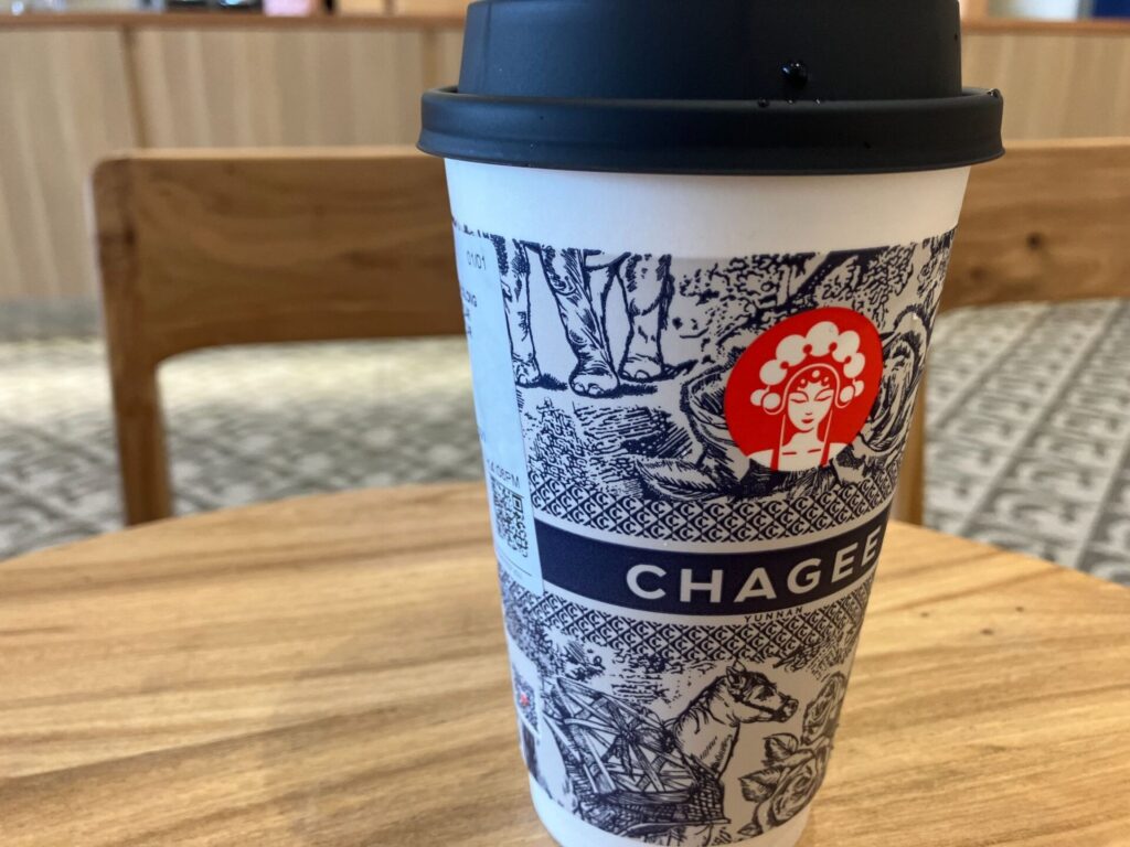 CHAGEE（霸王茶姫）チャジーのミルクティー